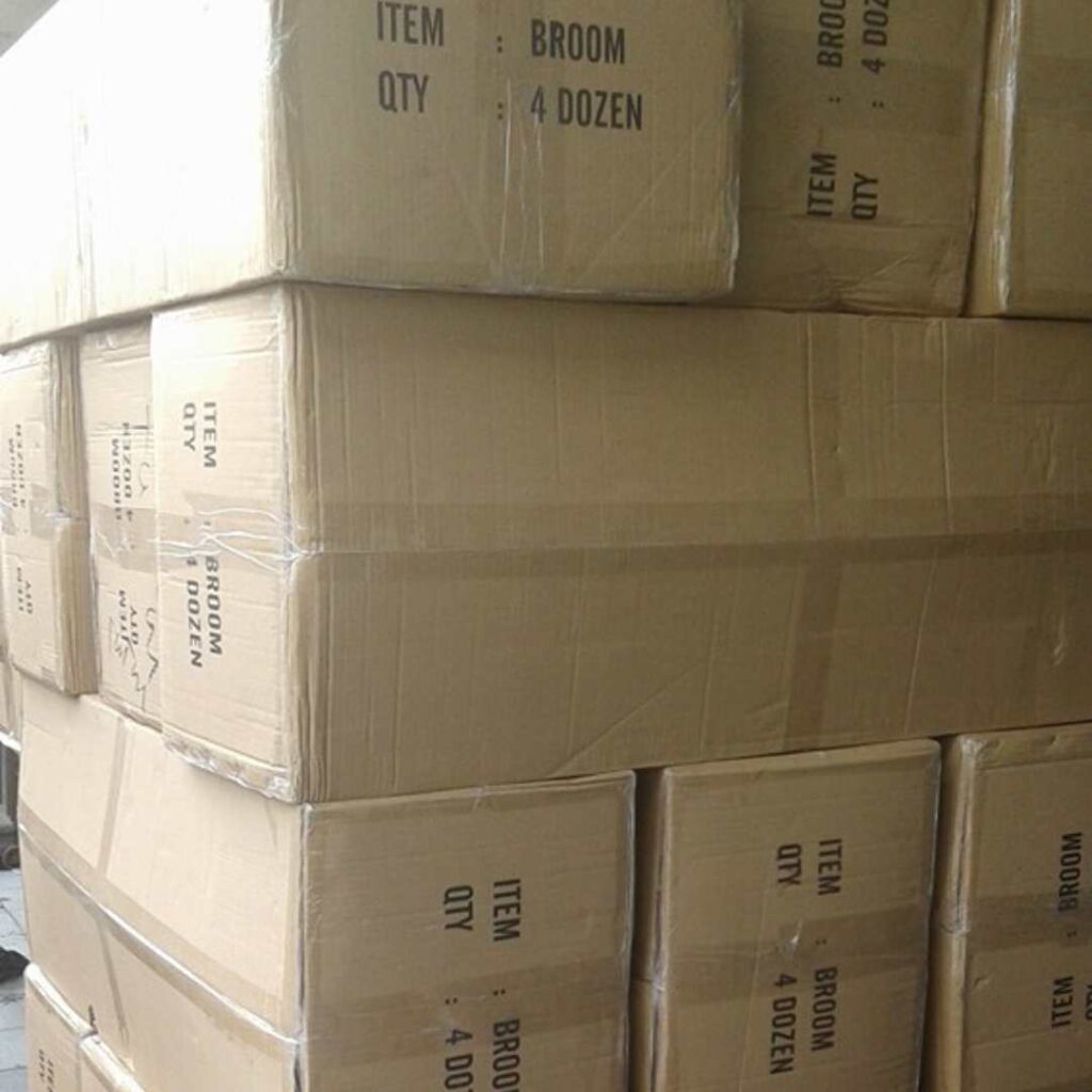 Coconut fiber broom packaging for export shipment