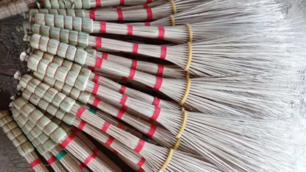Natural palm leafstick broom for indoor and outdoor use