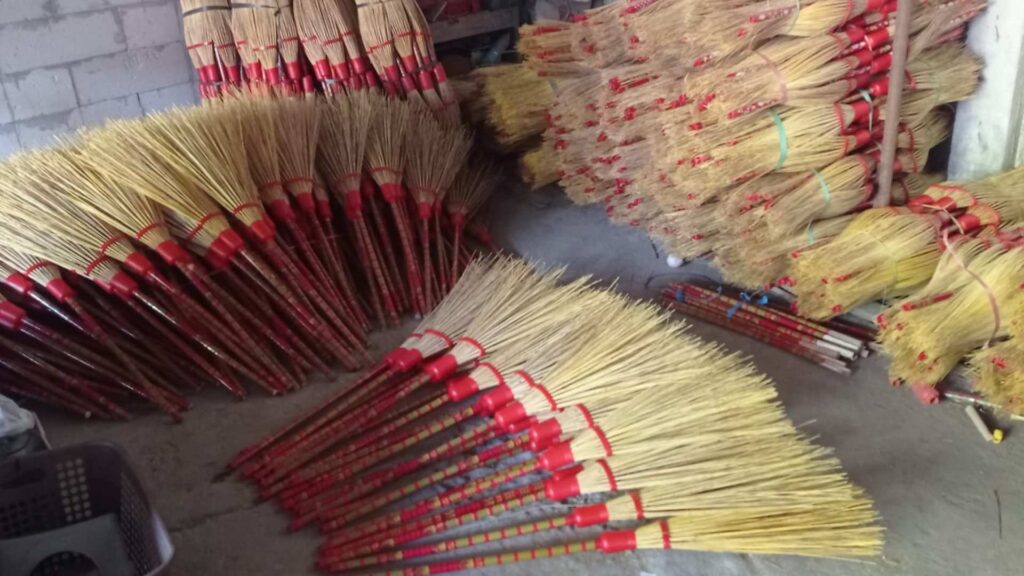 broom stick