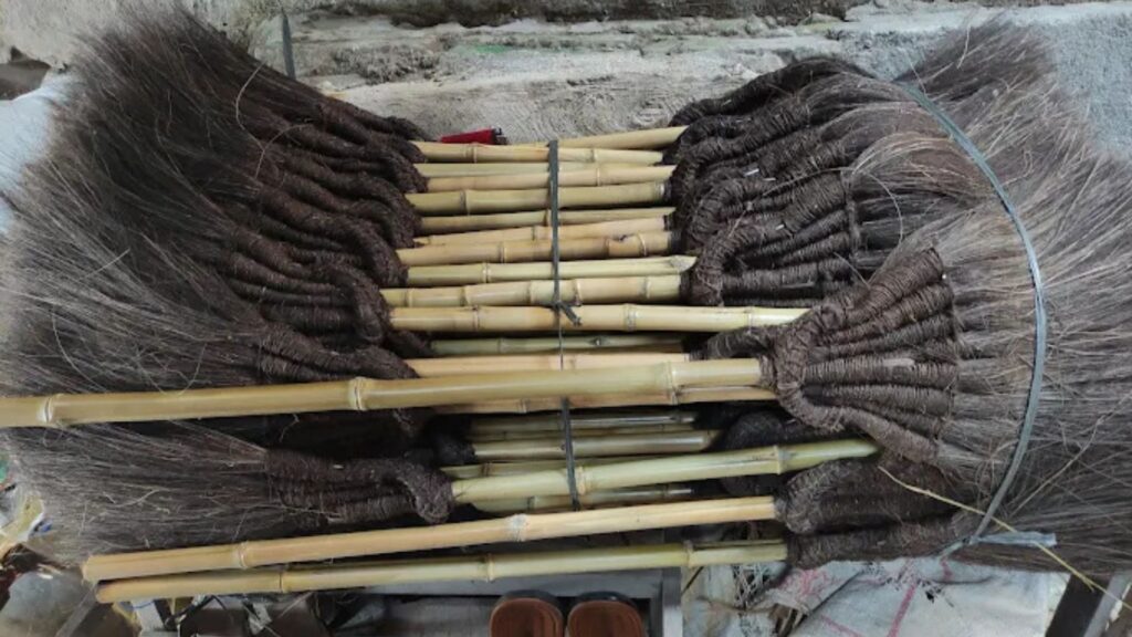 coir broom