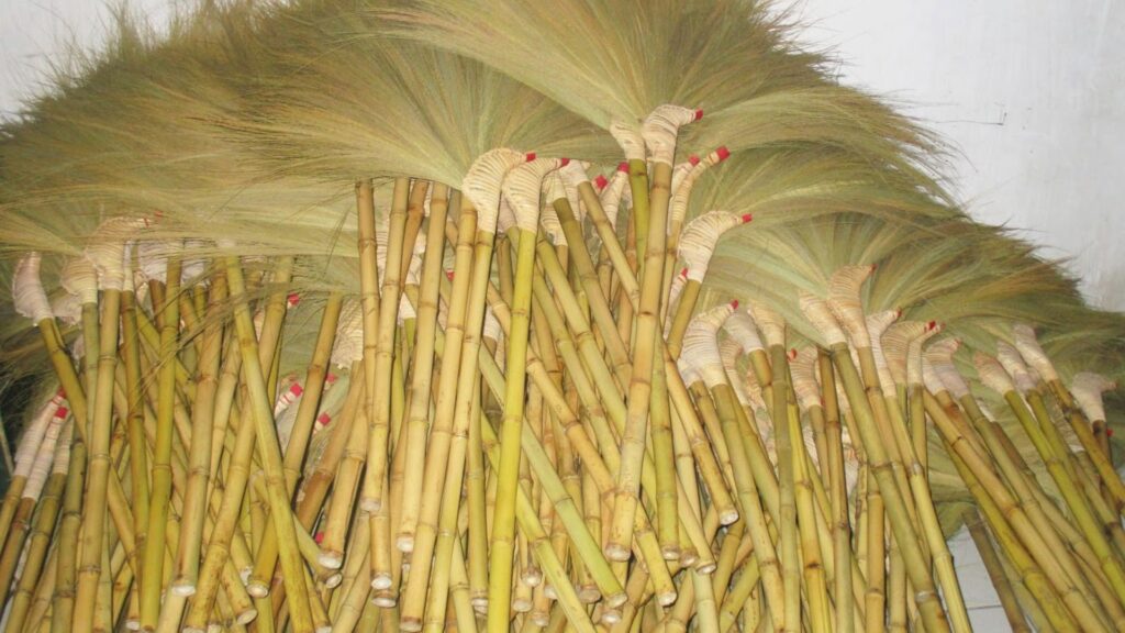 Grass broom manufacturer providing custom grass broom production services