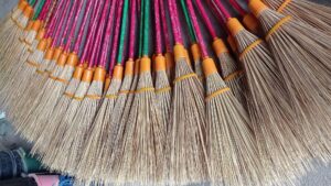 Ekel broom export