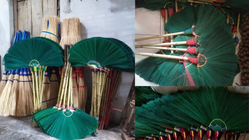 مارکیٹ میں فروخت ہونے والی روایتی جھاڑو